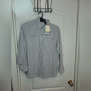 NWT  / Wonderly Gray 3/4 Sleeve Notched Collar Button Down Shirt